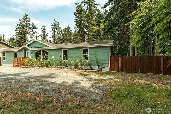 Property Photo:  3554  Appian Way Way  WA 98277 