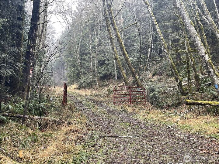 Property Photo:  400 Xx  Short Road  WA 98356 