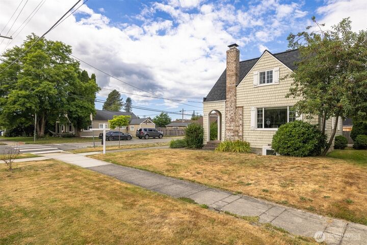 Property Photo: 400 Jameson Street WA 98284