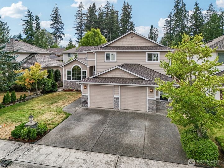Property Photo: 529 235th Avenue NE WA 98074