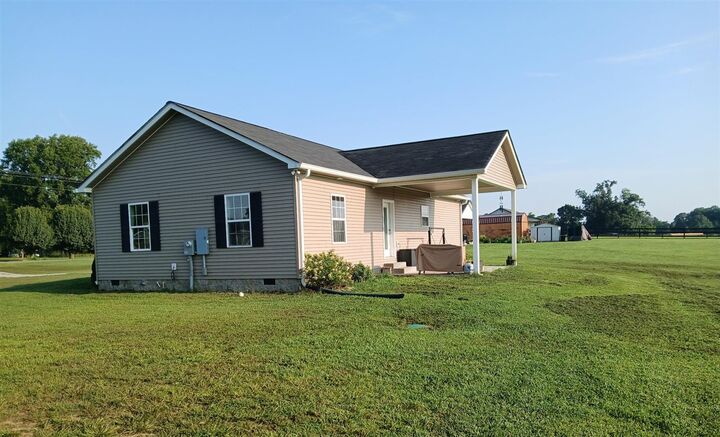 Property Photo:  1230 Pea Ridge Road  KY 42164 