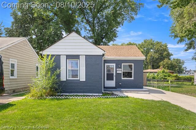 Property Photo: 2527 Corbin Street MI 48122