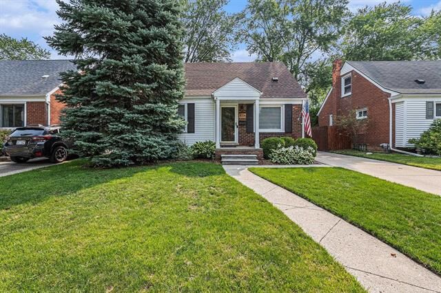 3006 N Blair Avenue  Royal Oak MI 48073 photo