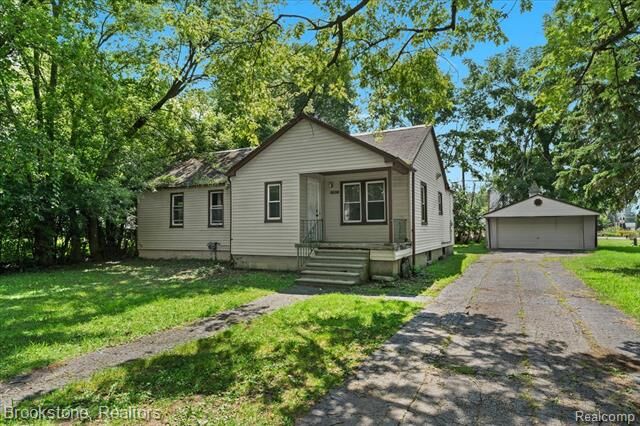 Property Photo: 19501 Filmore Street MI 48075