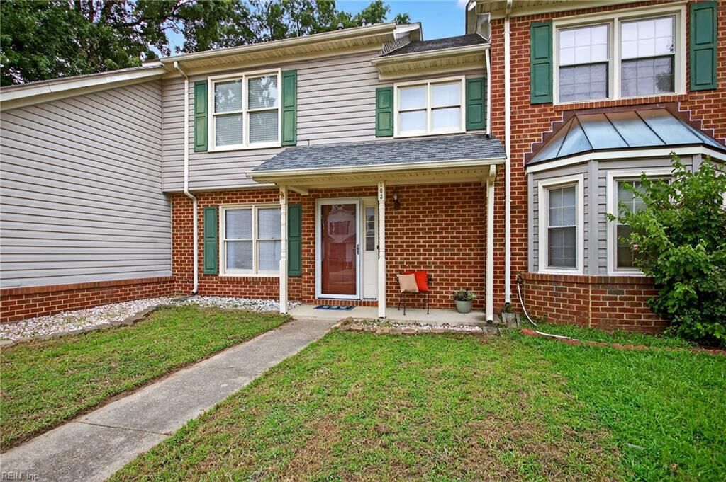 Property Photo:  103 Tannin Bark Trl  VA 23692 