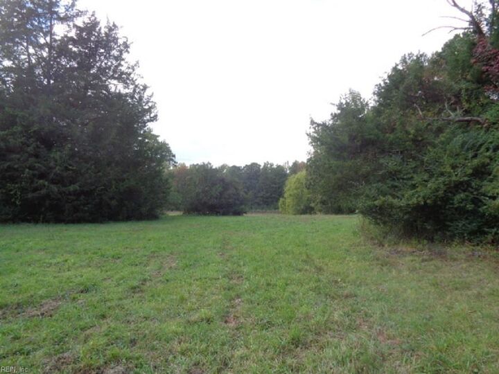 Property Photo:  42-14 Chippokes Farm Rd  VA 23883 