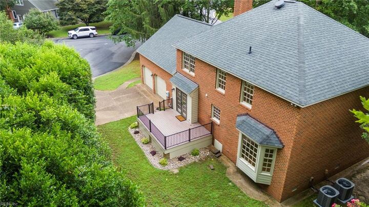 Property Photo: 206 Lewis Robert Ln VA 23185