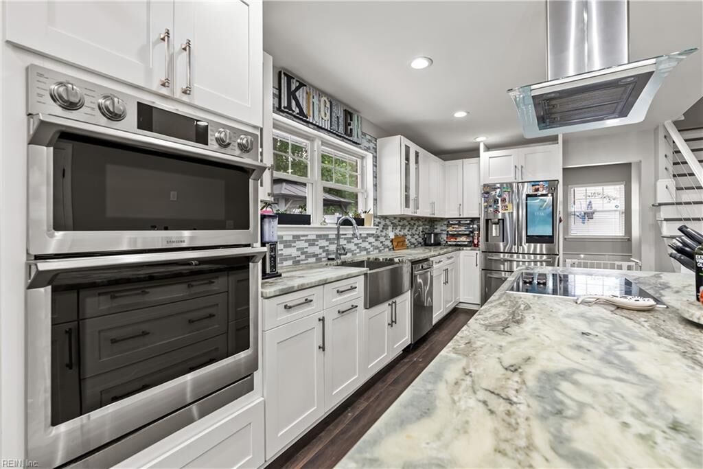 Property Photo:  4331 Hialeah Dr  VA 23464 