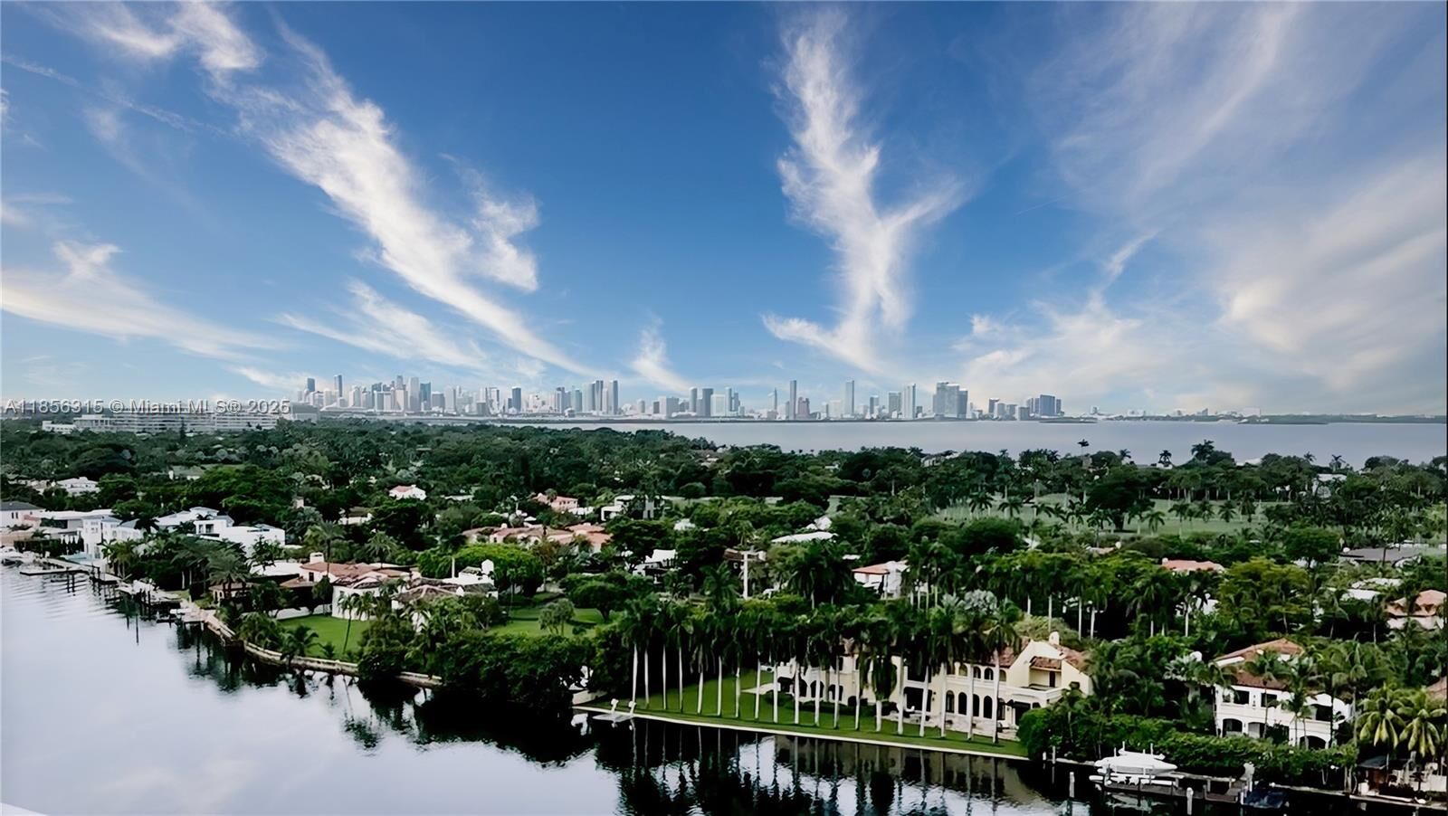 Property Photo: 5600 Collins Ave 16M FL 33140