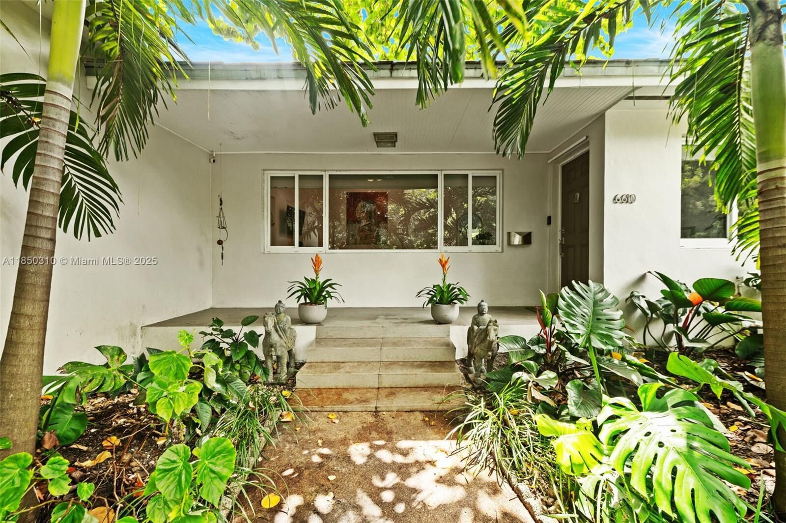 Property Photo: 6610 Santona St FL 33146
