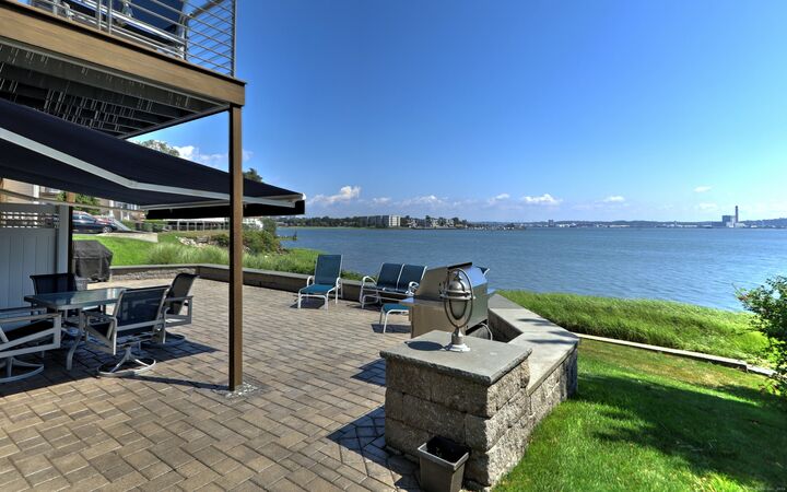 Property Photo:  9 Bayview Place  CT 06516 