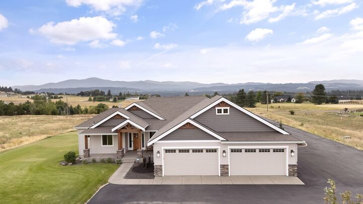 20819 N Divison Rd  Colbert WA 99005 photo