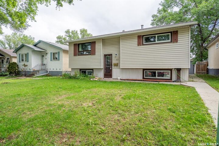 35 Marshall Crescent  Regina SK S4R 4Y8 photo