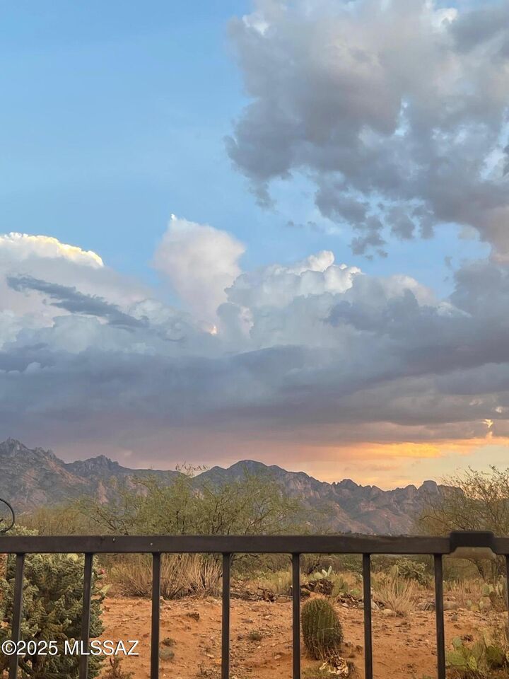 Property Photo: 64631 E Canyon Shadows Ln AZ 85739