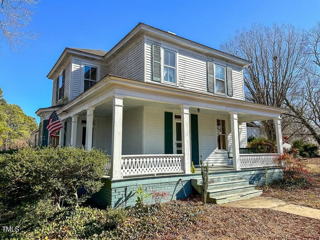 Property Photo: 302 Halifax Street NC 27589