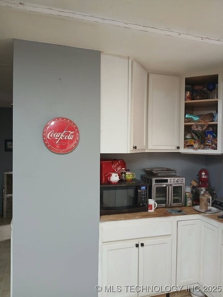 Property Photo:  1875 N 185 Street  OK 74047 