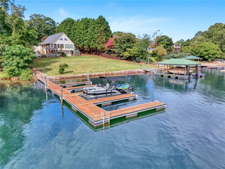 Property Photo: 301 Beech View Court SC 29672