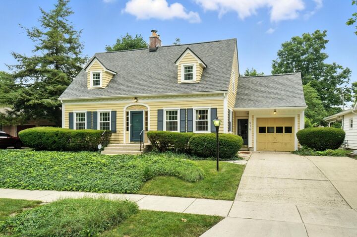 Property Photo:  516 E Court Street  OH 43078 