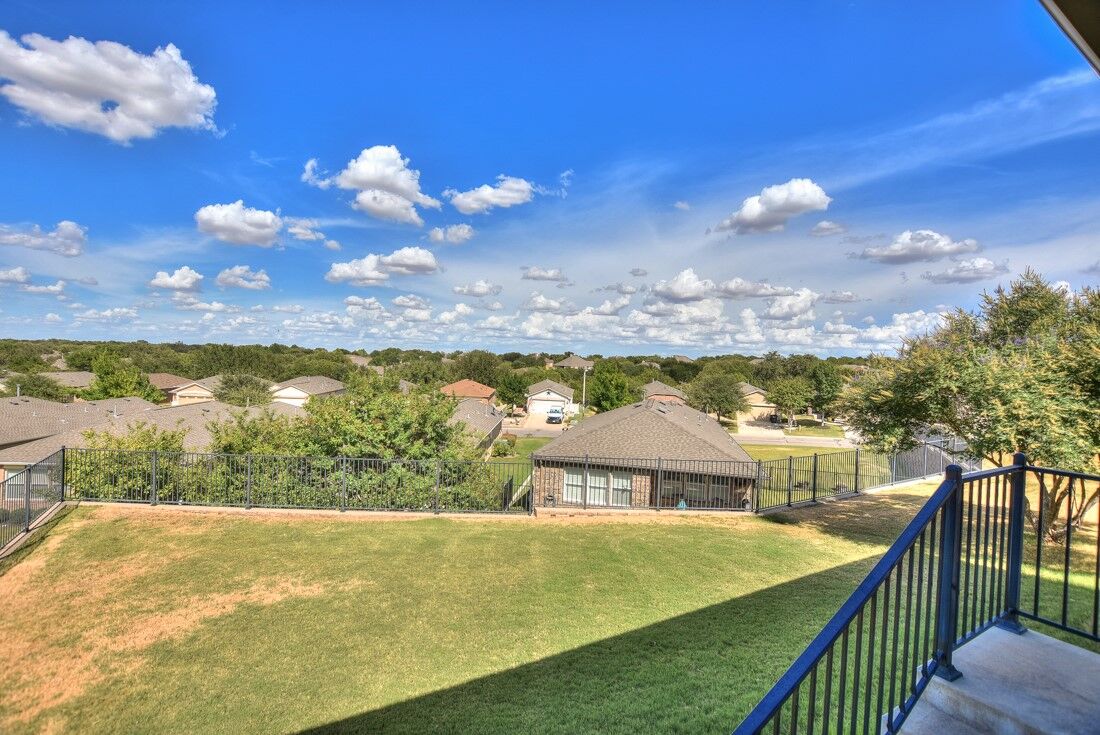 Property Photo:  106 Kickapoo Creek Lane  TX 78633 