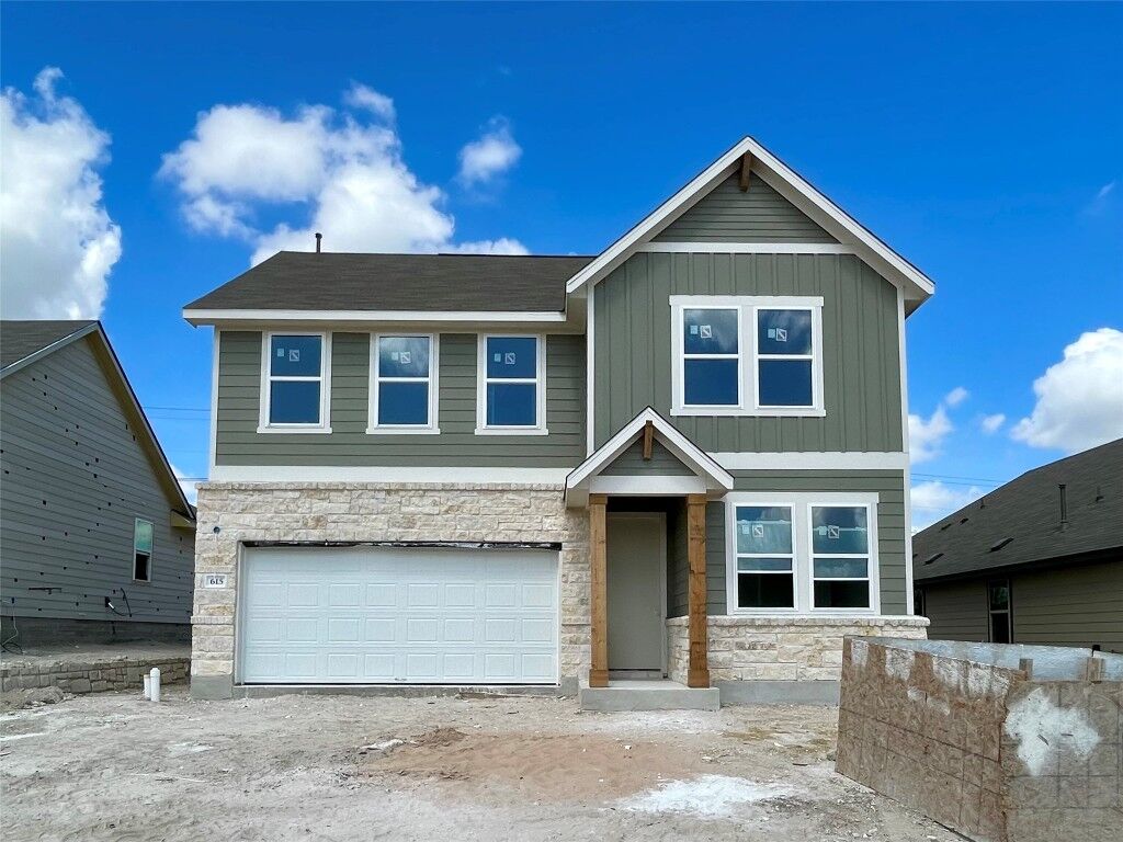 Property Photo: 615 Palo Brea Loop TX 78634