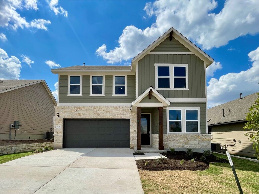 Property Photo:  615 Palo Brea Loop  TX 78634 