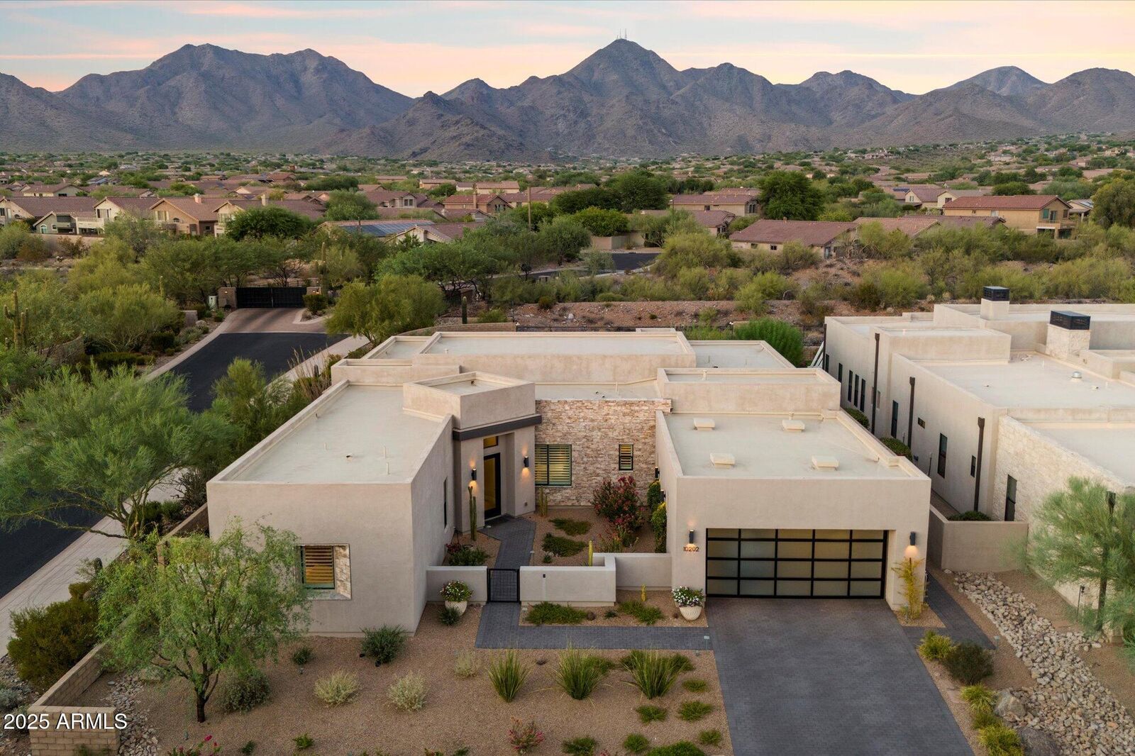 Property Photo: 10202 E Camelot Court AZ 85255