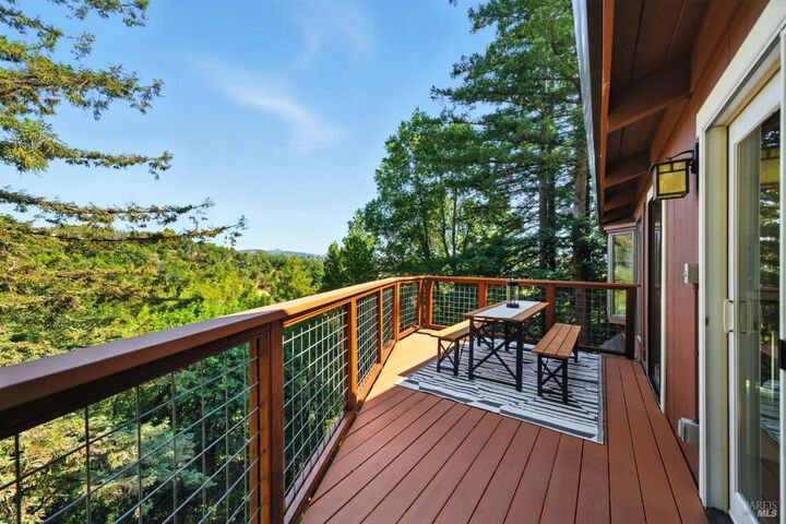 Property Photo:  62 Redwood Road  CA 94930 