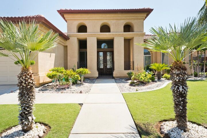 Property Photo: 13307 Providence Place CA 93314