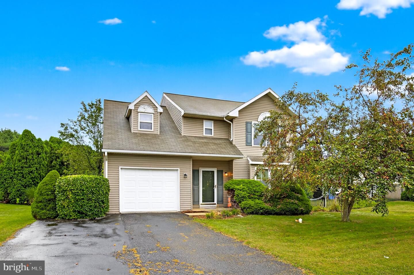 Property Photo:  107 Ashley Drive  PA 17547 