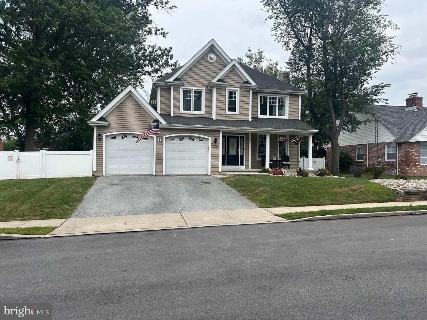 Property Photo: 1025 9th Avenue PA 19033
