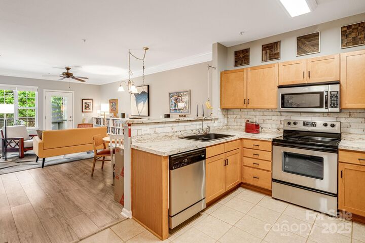 Property Photo:  727 Appeldoorn Circle  NC 28803 