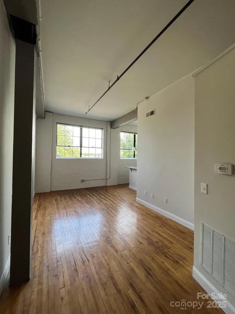 Property Photo: 109 N Hayne Street 214 NC 28112