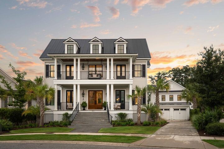 Property Photo:  351 Lesesne Street  SC 29492 