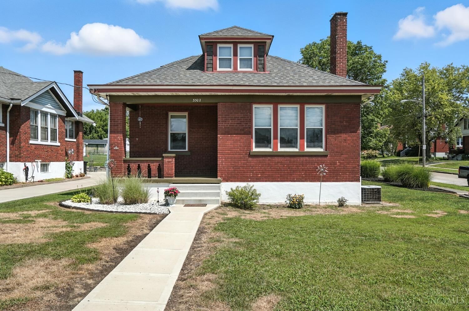 Property Photo:  3302 Wardall Avenue  OH 45211 