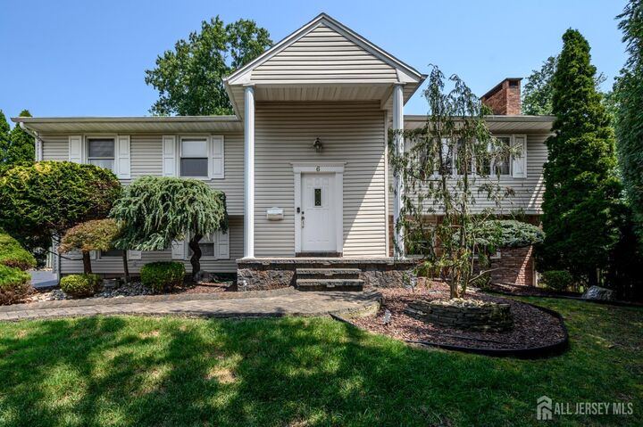 Property Photo:  6 Boyler Court  NJ 08872 