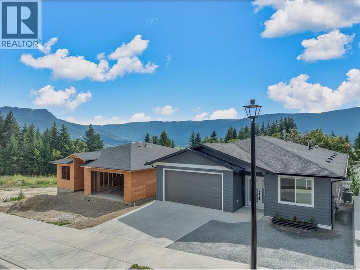 2971 27 Street Northeast  Salmon Arm BC V1E 2Z7 photo