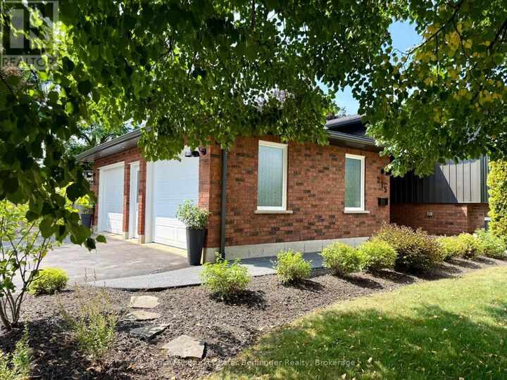 Property Photo:  215 Thomas Street  ON N0G 2V0 