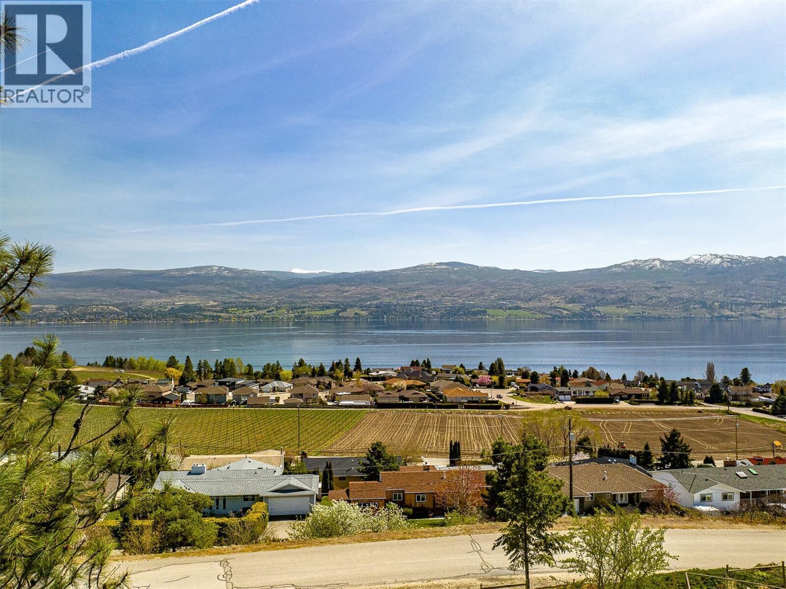 Photo de la propriété:  Lot B Gregory Road  BC V1Z 2W4 