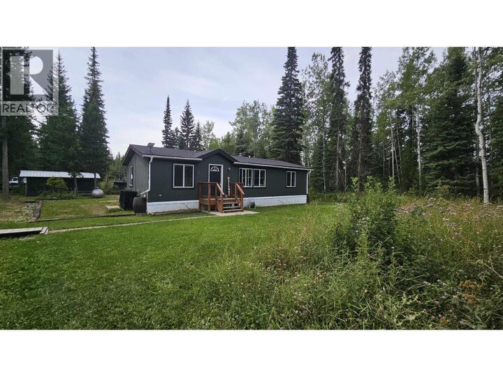 5525 Courval Road  Prince George BC V2N 6A4 photo