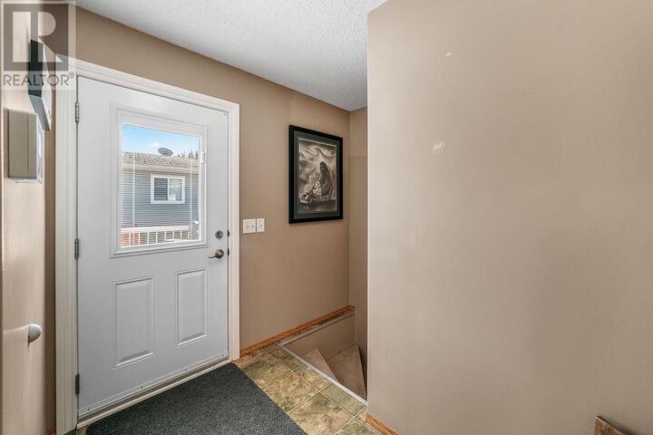 Property Photo: 6 Sunset Place ON P9N 4H9