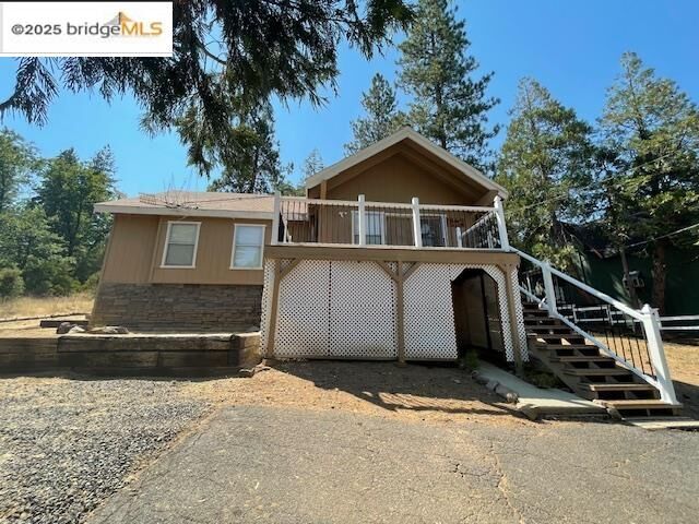 Property Photo: 25186 Rebekah Rd CA 95335