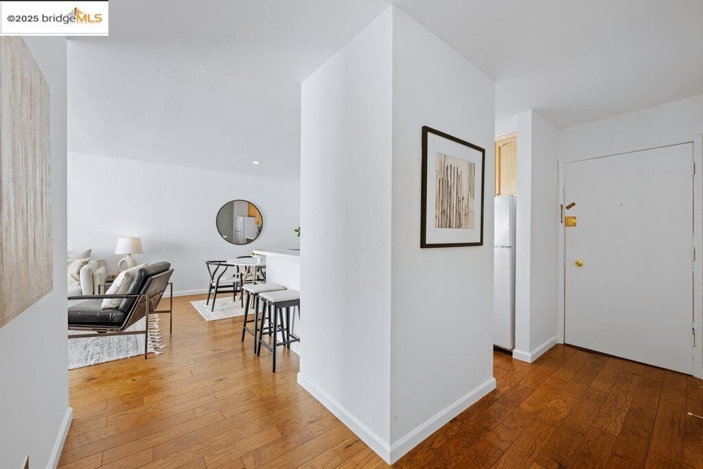 Property Photo: 250 Whitmore St 205 CA 94611