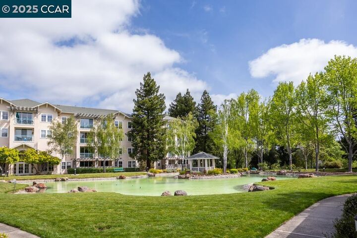 Property Photo:  1860 Tice Creek Dr 1227  CA 94595 