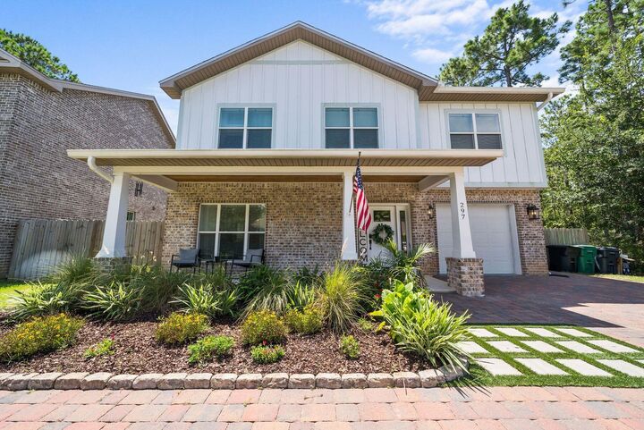 Property Photo: 297 Cox Road FL 32459