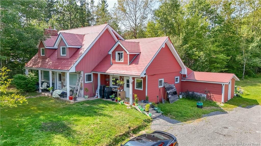 Photo de la propriété: 1875 Hanwell Road NB E3C 1M4