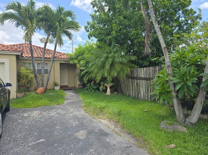 Property Photo: 15141 SW 130th Ave FL 33186