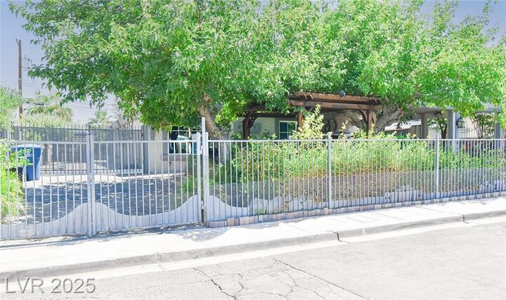 Property Photo:  2824 El Toreador Street  NV 89169 
