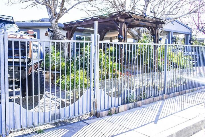 Property Photo:  2824 El Toreador Street  NV 89169 