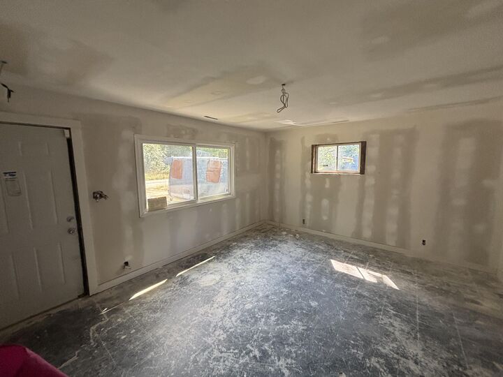 Property Photo:  2116 E 20th Avenue  IN 46407 