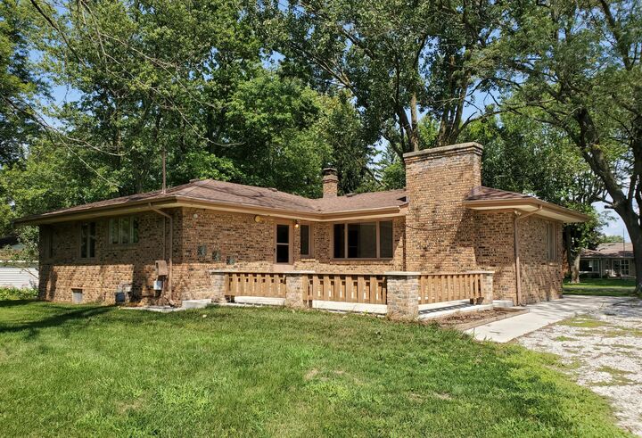 Property Photo:  201 W Halleck Street  IN 47963 
